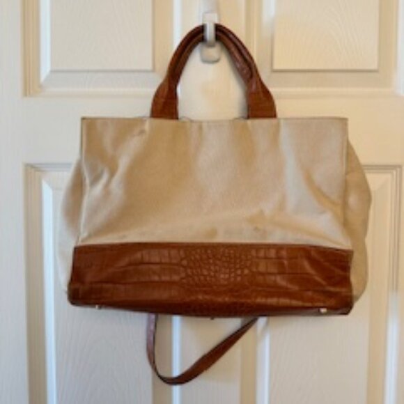 Handbags - Saks Fifth Avenue VINTAGE tote/satchel